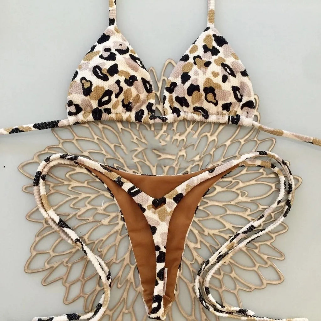 Women's quick-drying bikini swimsuit with cotton lining in three colour variants