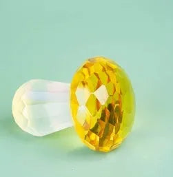 Colourful crystal mushroom decorative ornament in modern simple style, 40mm by 53mm.