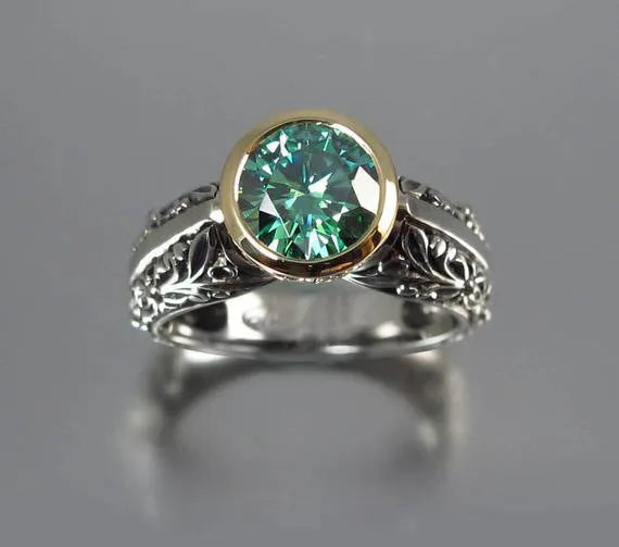 Flower-shaped gold-plated vintage gemstone ring in green silver colour on alloy band