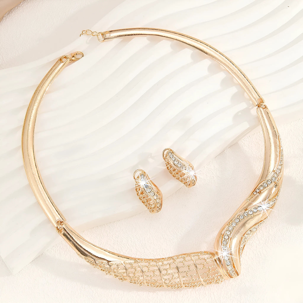 Gold alloy necklace and earrings set for women with electroplated finish and pattern options
