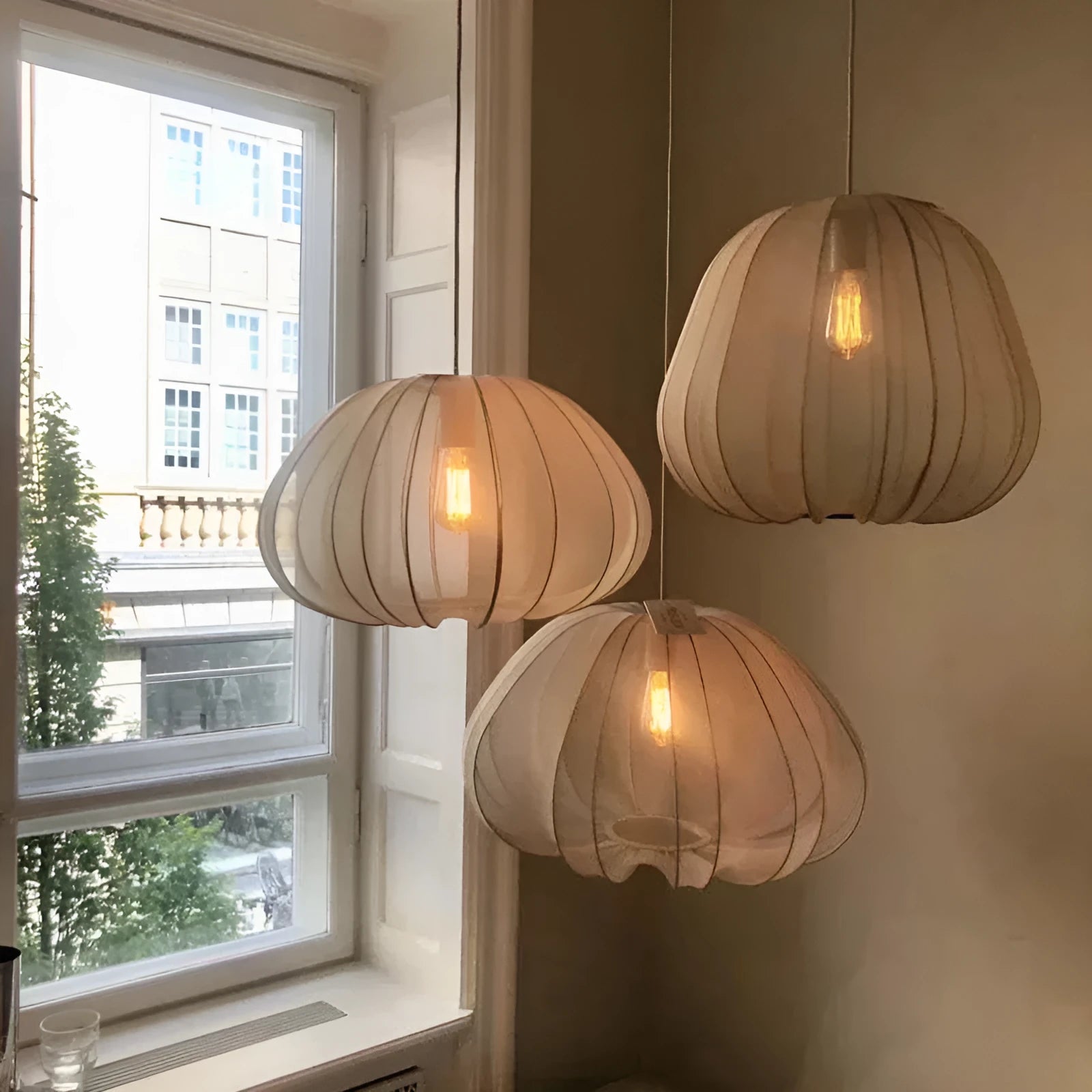 Japanese style net pumpkin ceiling lamp with branch design in iron construction