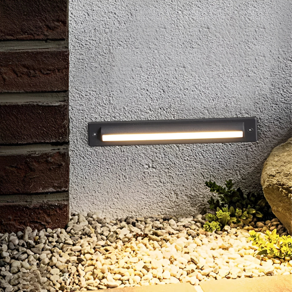 Black aluminium LED step lamp with IP65 waterproof rating for outdoor corridor or stair lighting