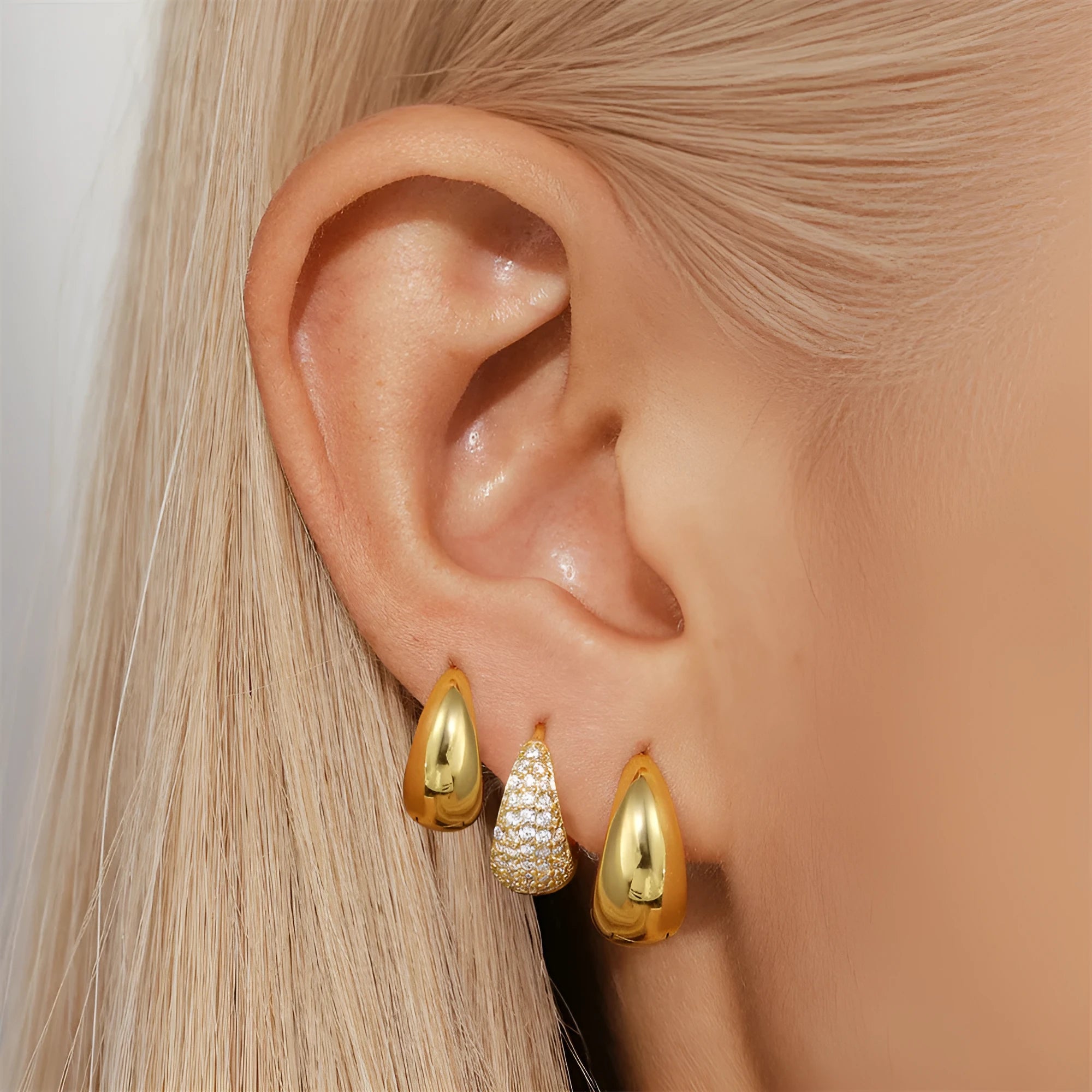 Brass diamond earclip earrings in geometric round design with golden tone colour options