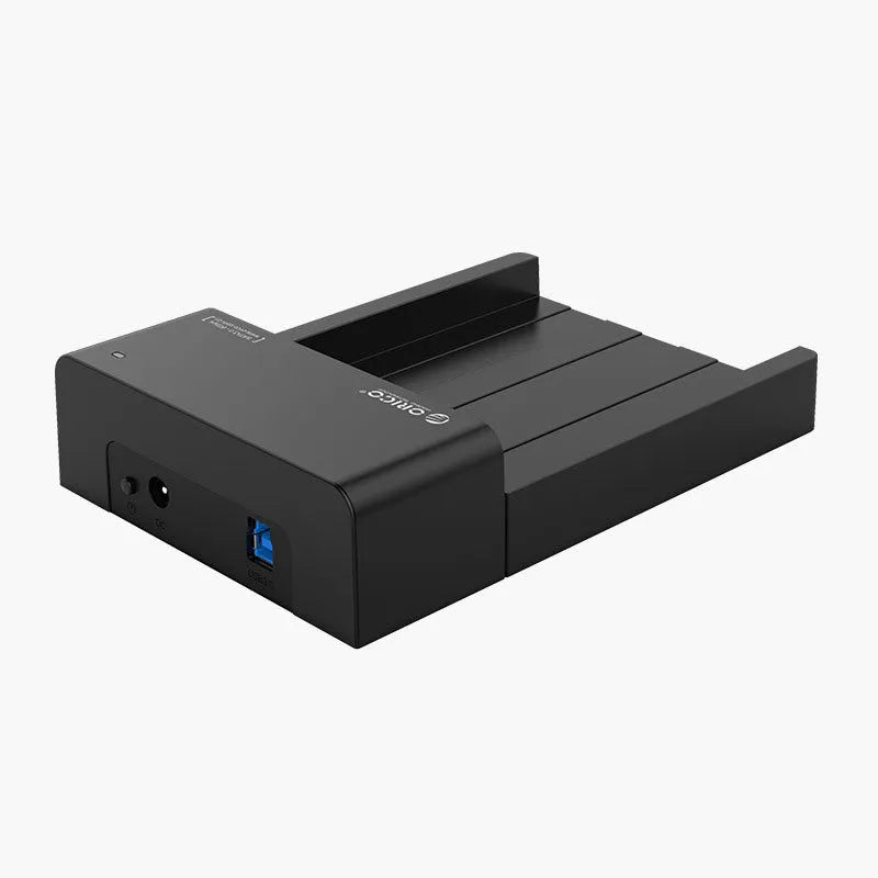 Black universal hard disk enclosure for 2.5 and 3.5 inch SATA drives with data cable