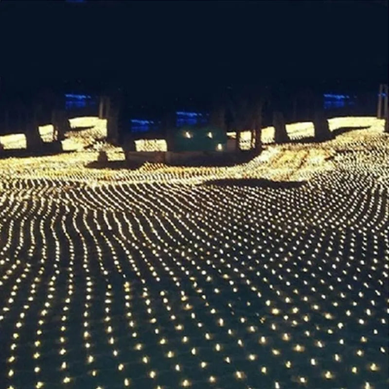 Outdoor fishnet LED string lights 3x2m 192 LEDs IP44 dimmable warm white Christmas decoration