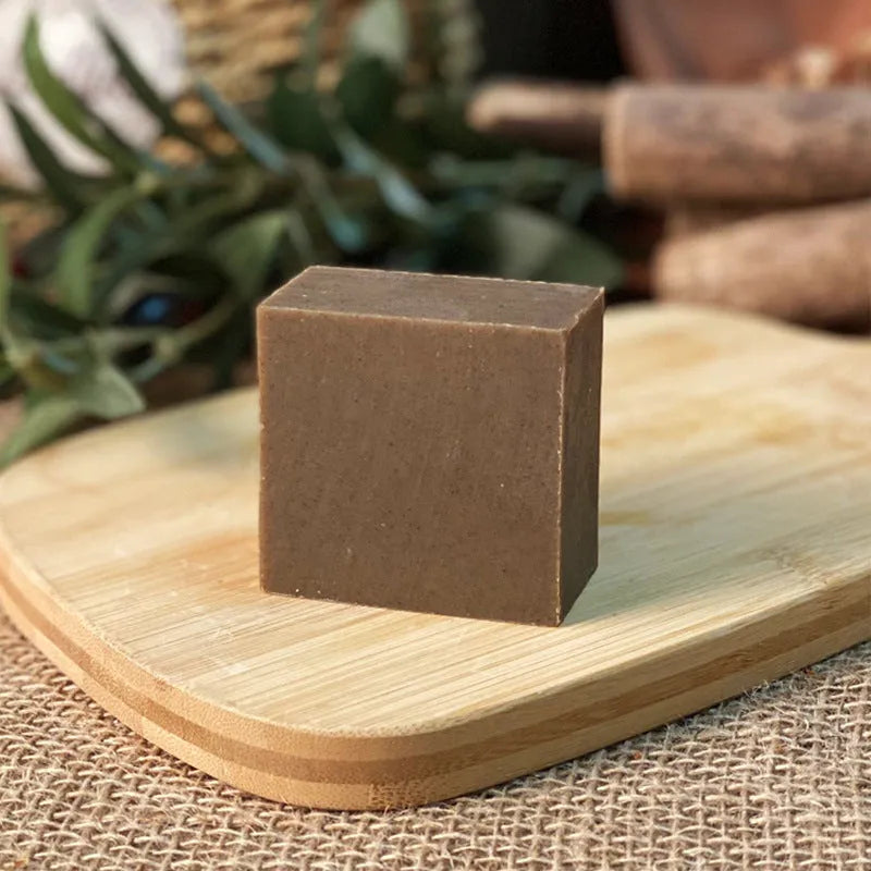 Silicone-free nine grass shampoo soap bar weighing 72g with cold process formulation