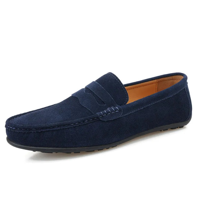 Men's suede loafers in solid colours with round toe and rubber sole