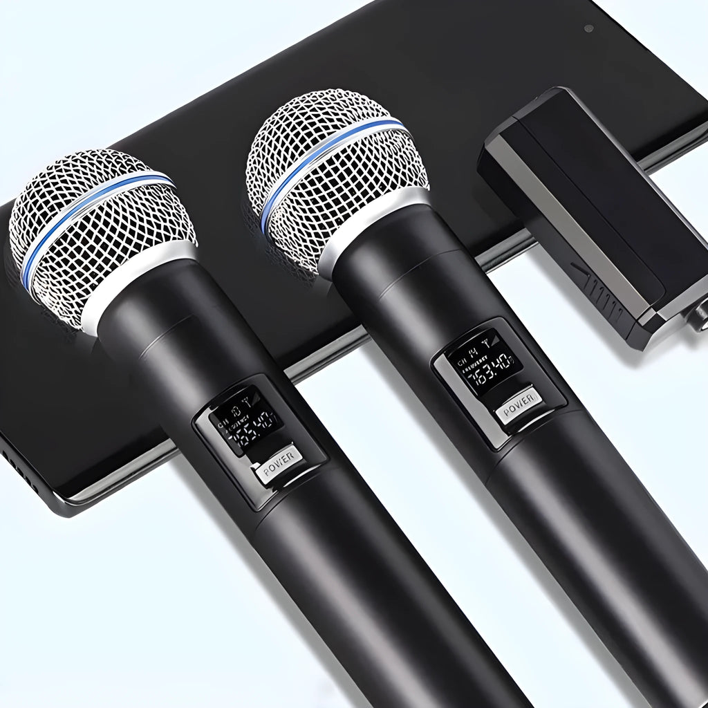 2.4G wireless microphone handheld with built-in battery and silver network noise reduction