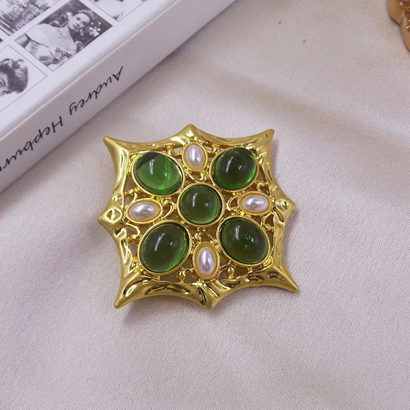 Medieval baroque cross crystal brooch in zinc alloy with retro design