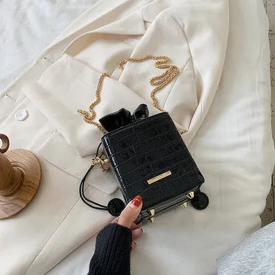 Small Korean-style chain messenger bag with drawstring closure in multiple colour options