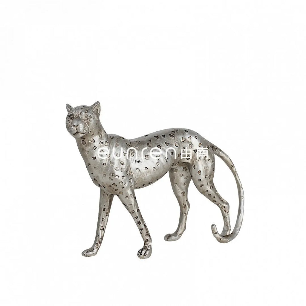 Leopard resin ornament in American leopard colour, available as large statue, small statue, or walking posture design