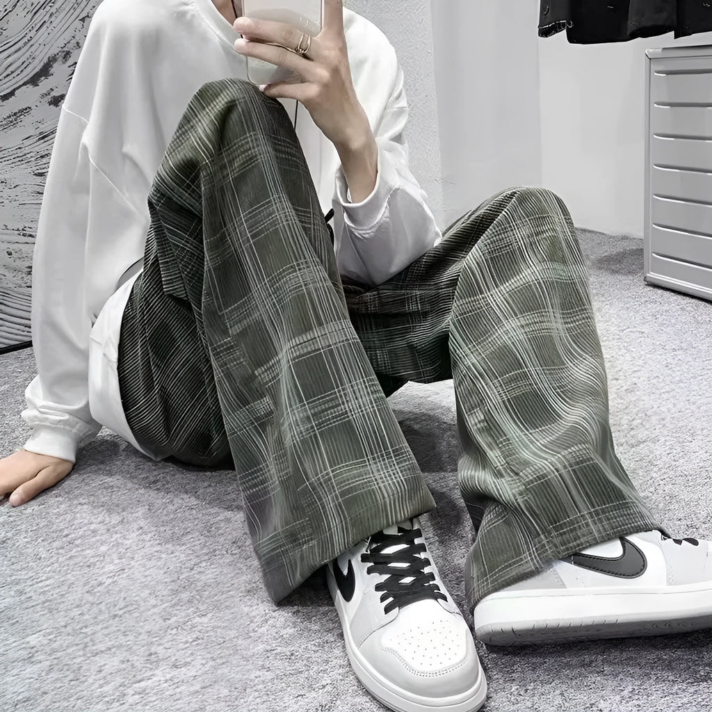 Japanese retro loose pants with plaid pattern in black or green, straight-leg cut, mid-waist design
