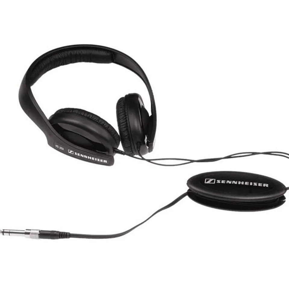 Black head-mounted stereo headphones with microphone and 3.5mm plug