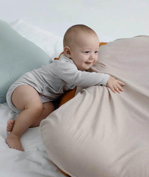 Portable baby nest crib measuring 75x45cm in cotton with PP cotton filler