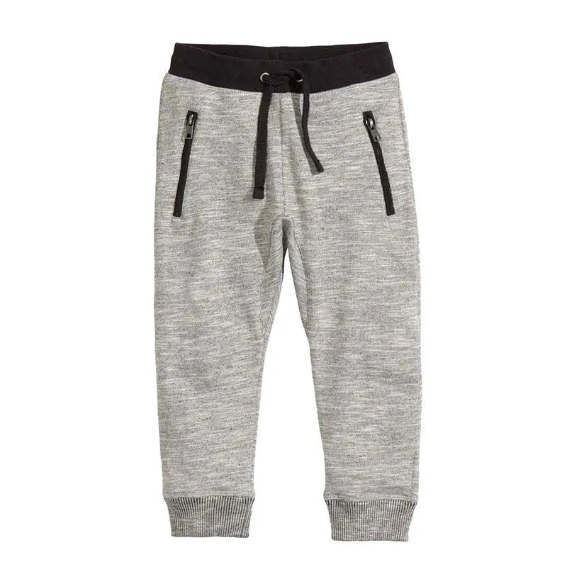 Boys' casual two-piece cotton clothing set with long sleeve T-shirt and trousers, featuring a letter print.