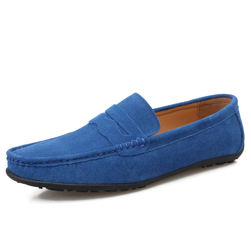Men's suede loafers in solid colours with round toe and rubber sole