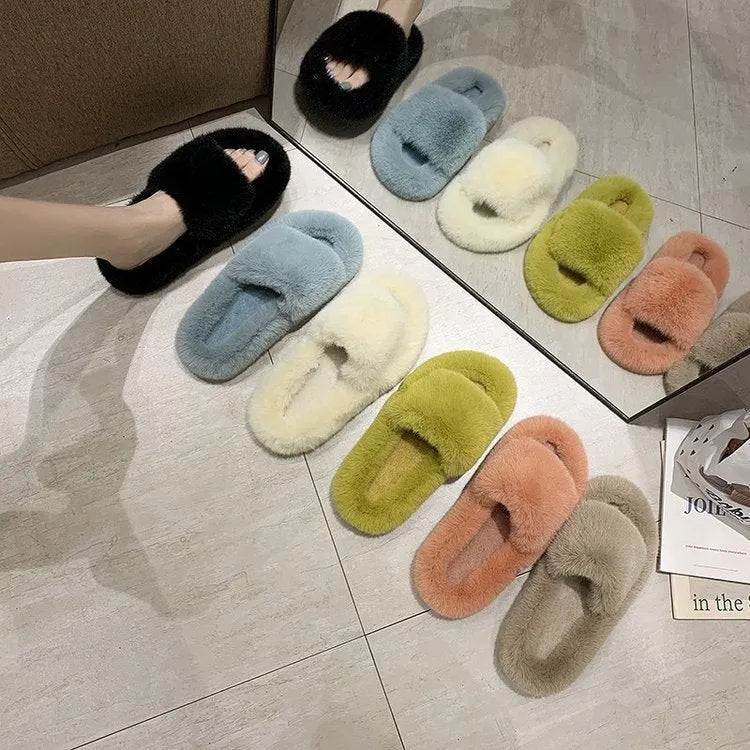 Suede furry slippers with artificial wool insole, round toe, flat heel, available in beige
