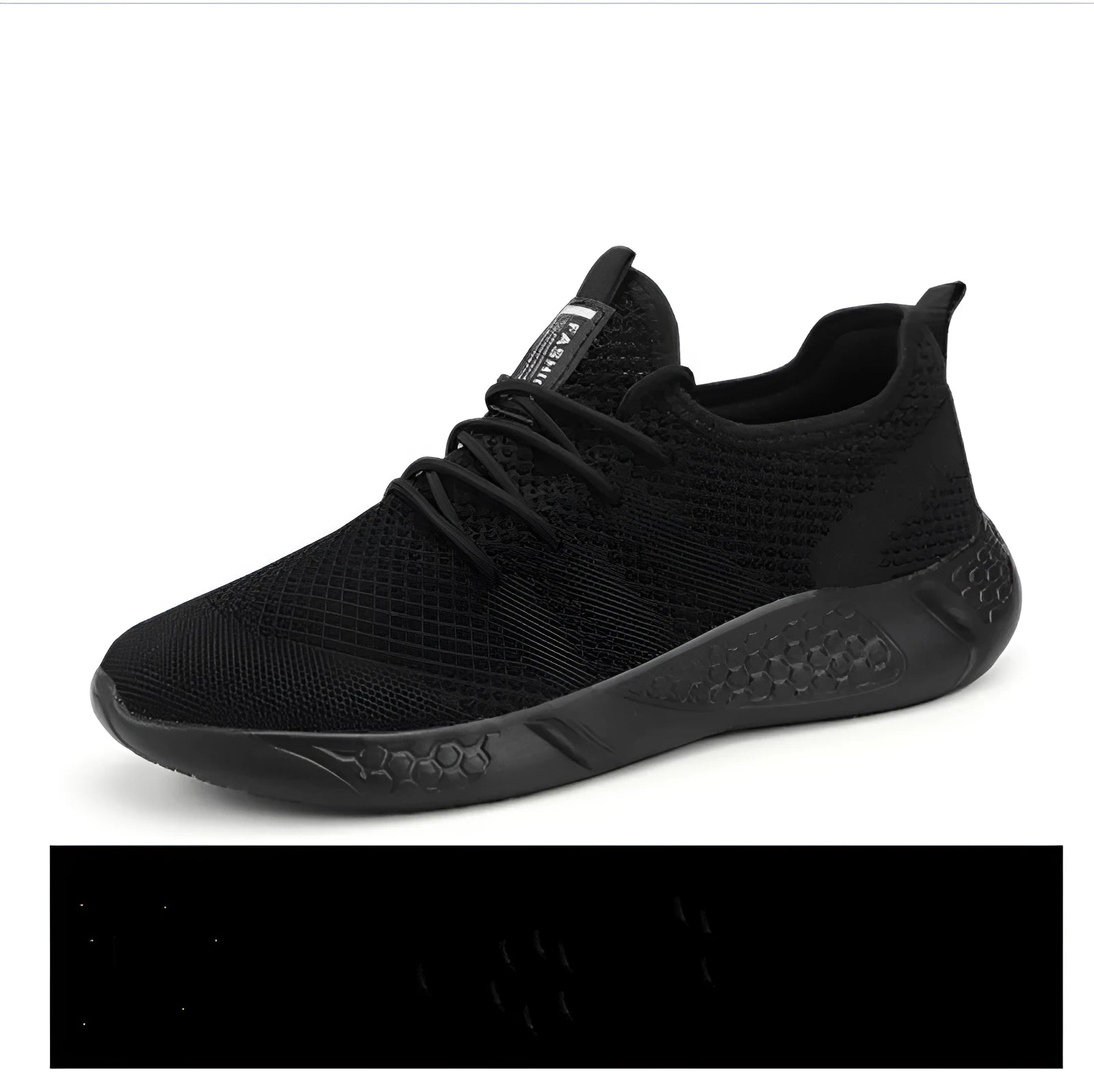 Men's black and white mesh casual sneakers with lace-up closure and round toe for outdoor sports