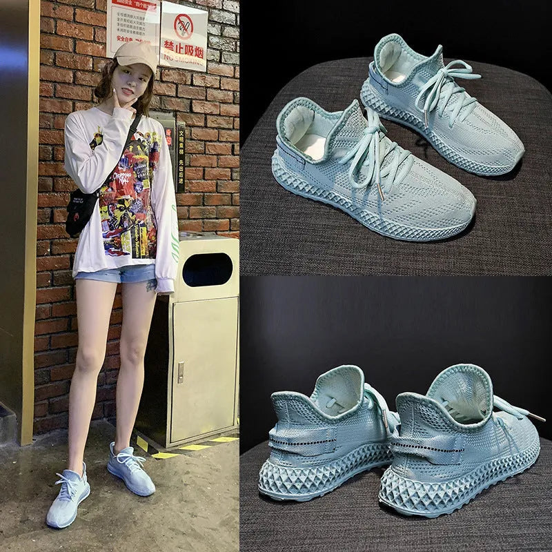 Women's breathable mesh sneakers in yellow with white rubber sole and lace-up fastening