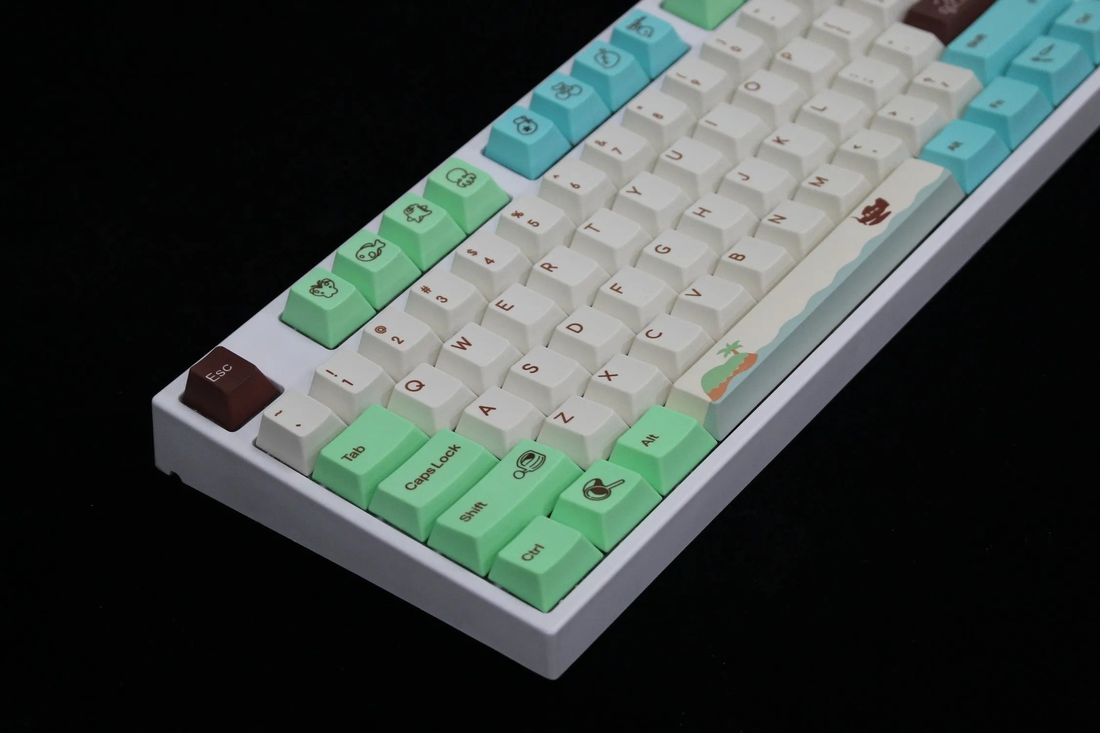 Animal Crossing themed PBT keycap set with thermal sublimation printing at original factory height in standard configuration colour.