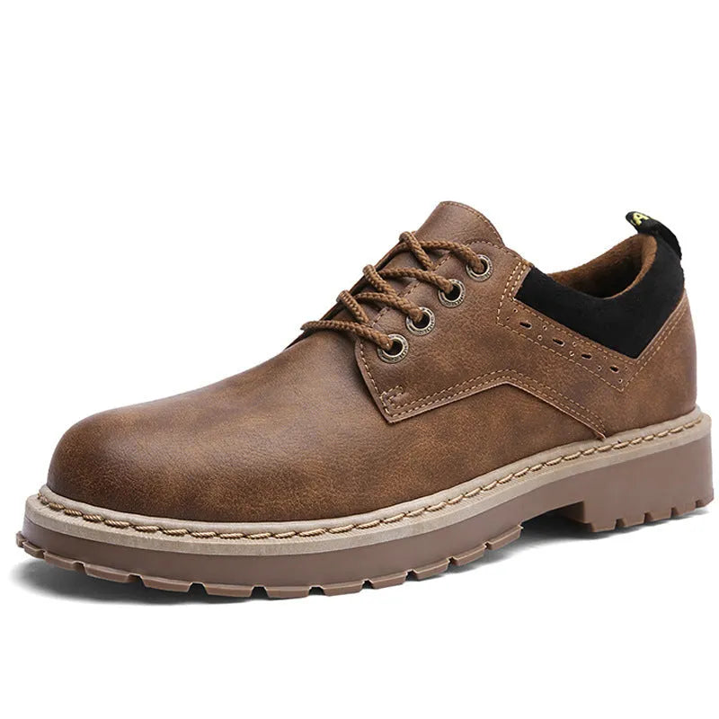 Men's casual shoes in artificial PU with round toe and rubber sole in three colour options