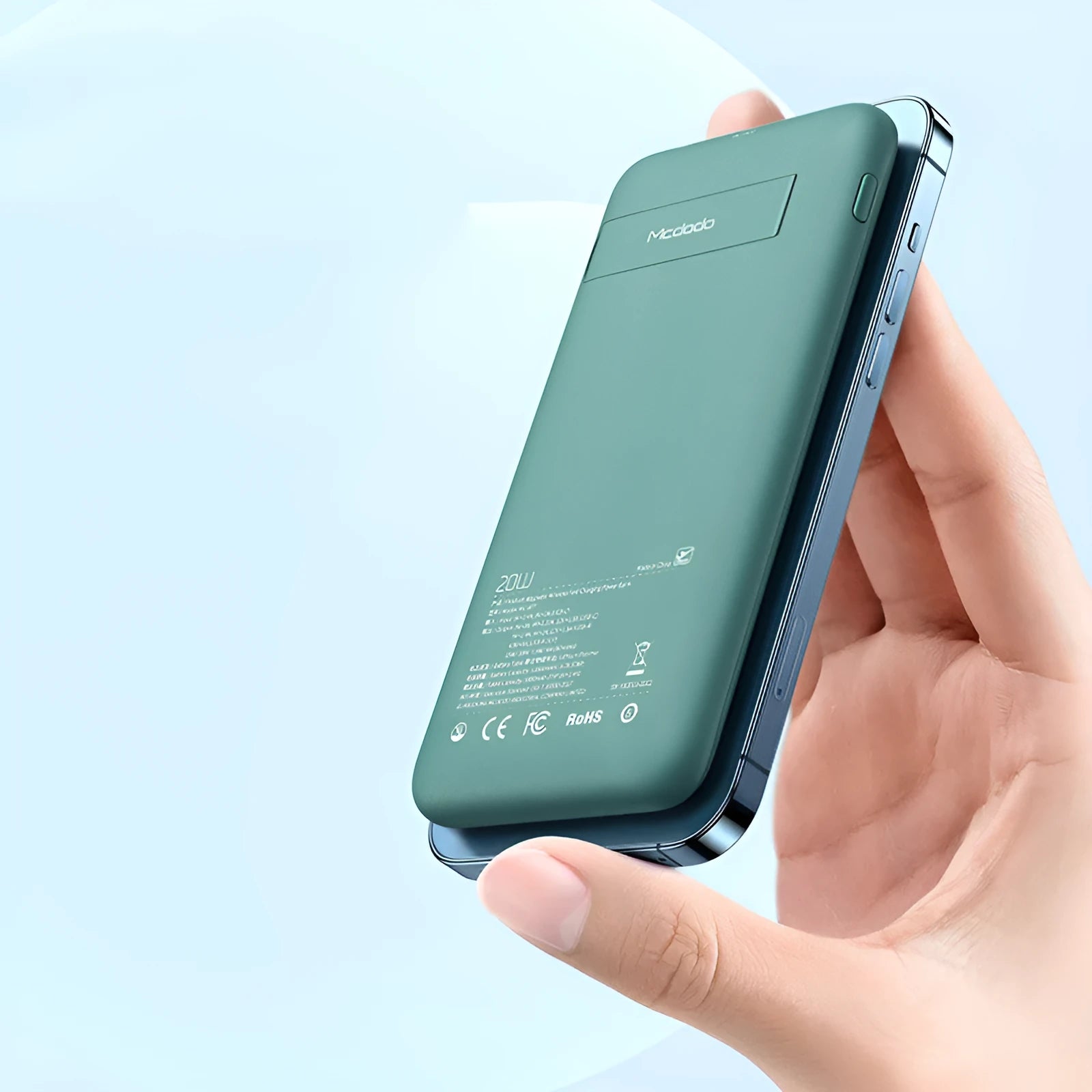 Maiduo Magsafe magnetic wireless power bank in mint green with 20W charging and 10000mAh capacity