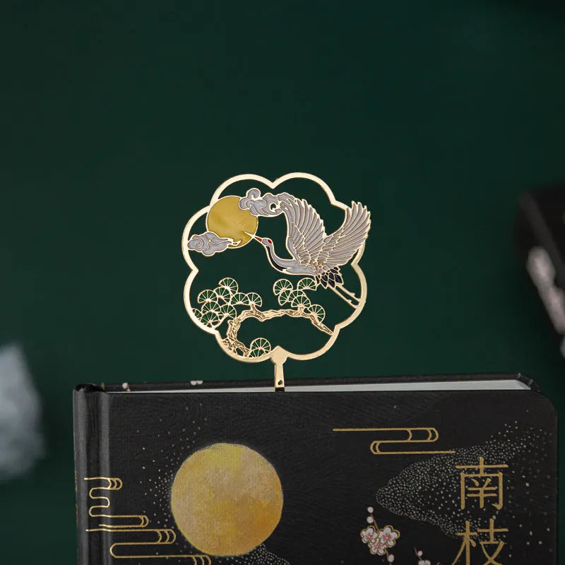Chinese style metal feather pen set with Jianhegui notebook, four colour theme feathers, and pen sheath