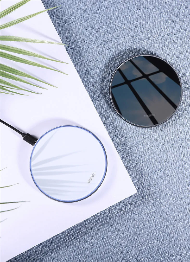 10W mirror wireless charger with compact slim design in black finish