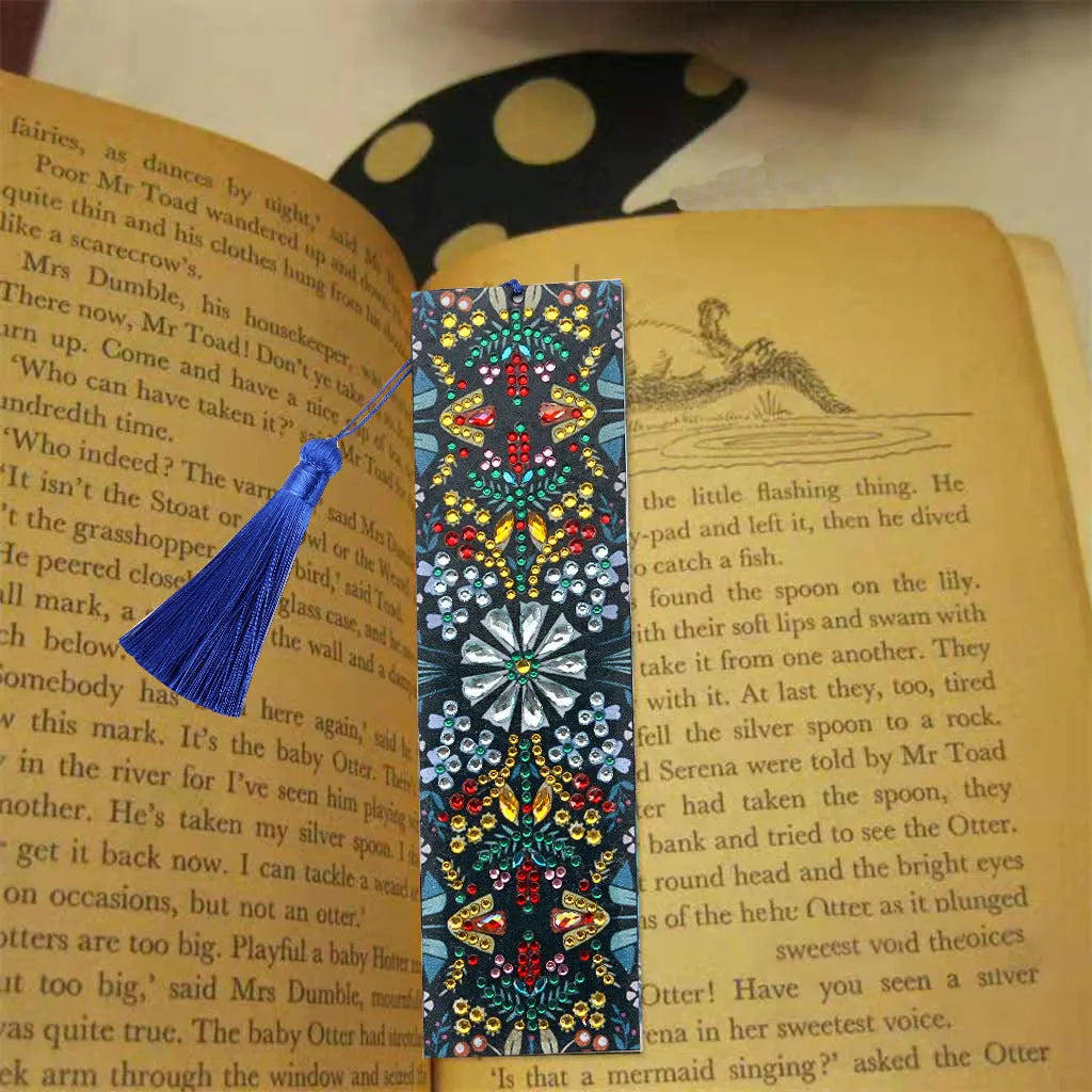 Diamond painting mandala flower bookmark craft kit with special-shaped diamond round rhinestones on leather backing