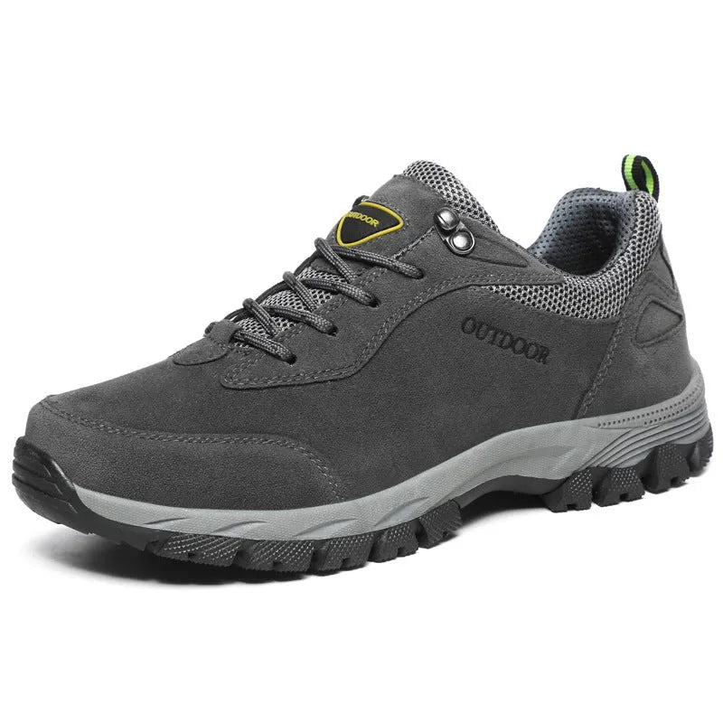 Men's low-top outdoor walking shoes in army green, available in large sizes up to 49.