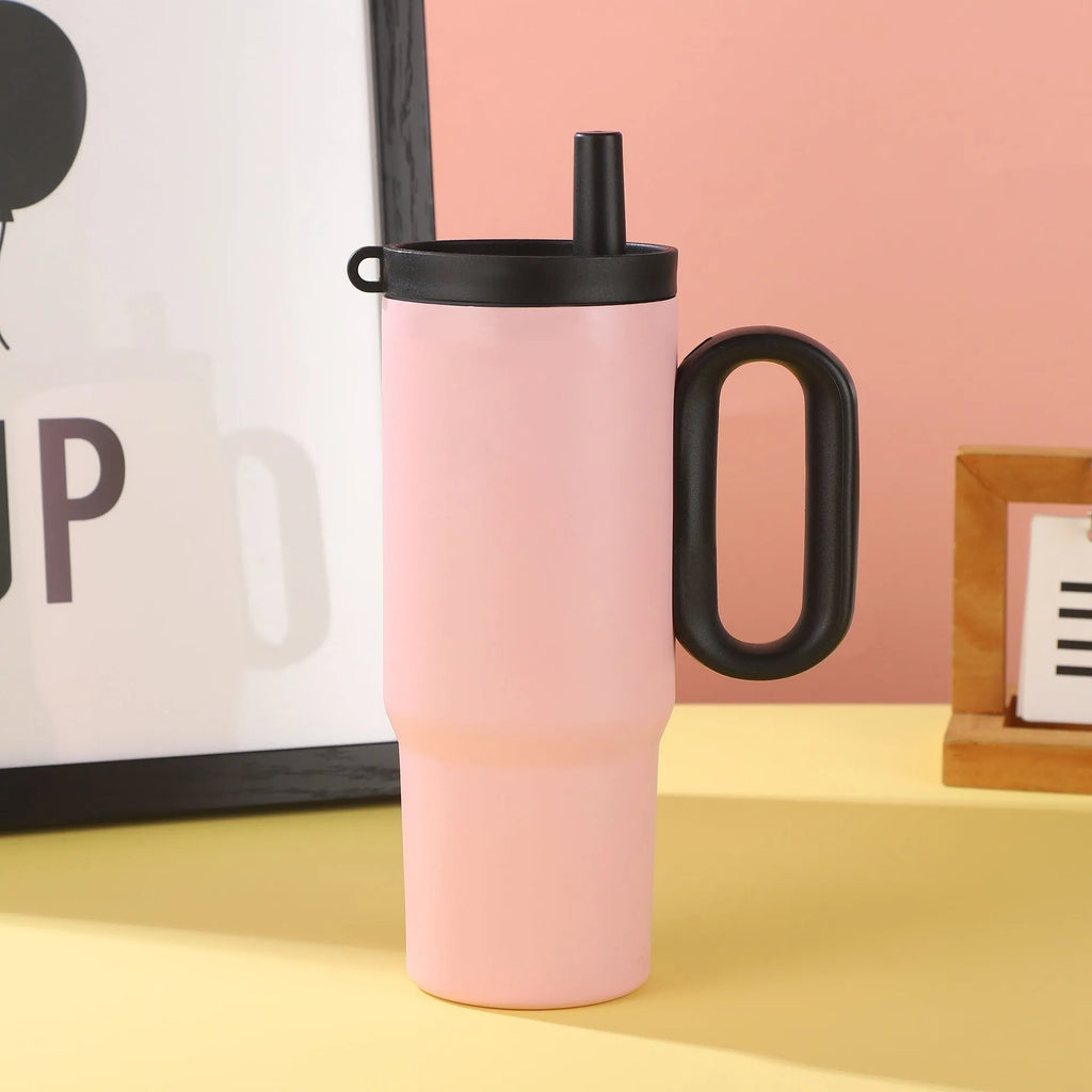Large capacity insulated straw cup with handle in choice of five colours showing vacuum insulation technology