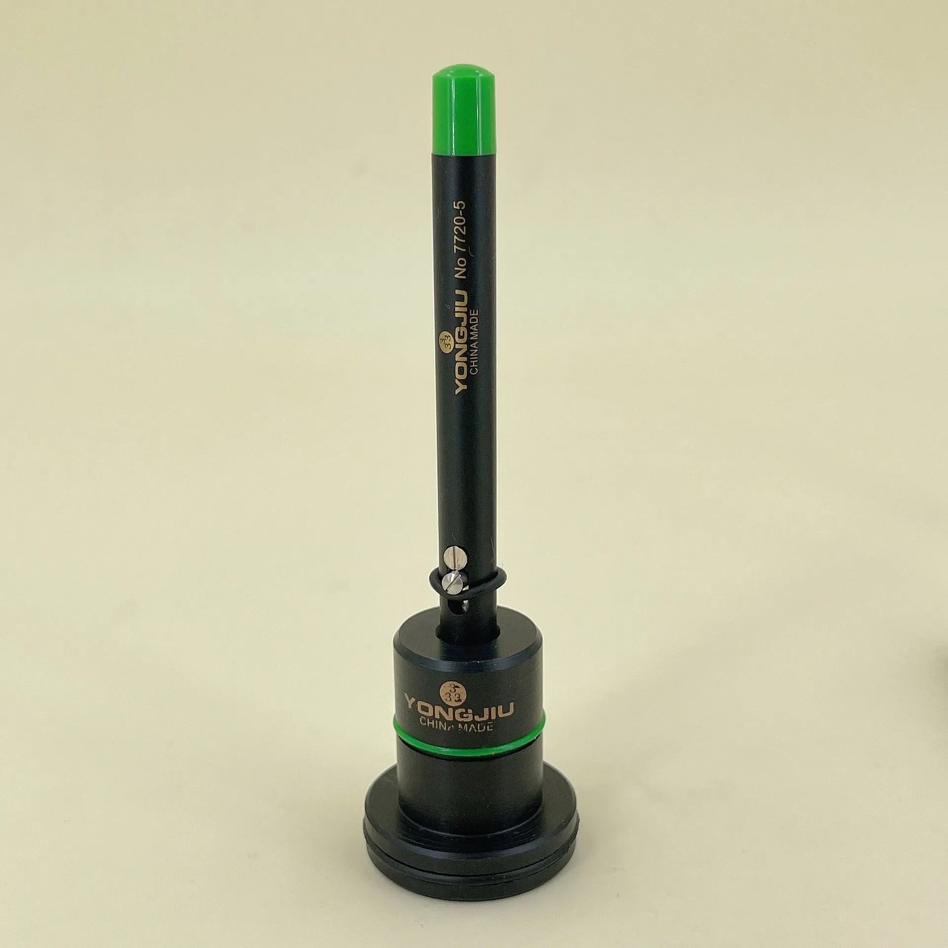 Watch repair oiling pen with fine tip for precision oil application
