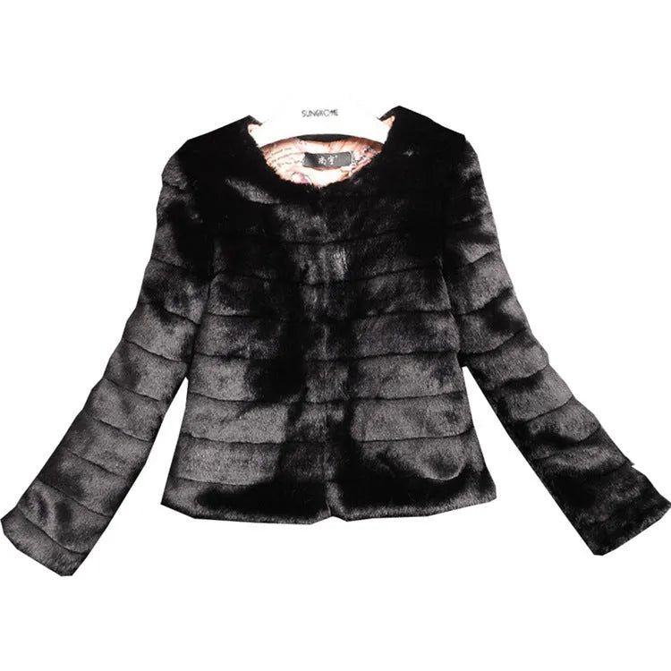 Women's short faux fur top in street fashion style with regular sleeves