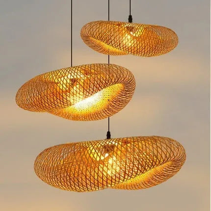 Bamboo straw hat-shaped hanging pendant lamp with woven construction in three diameter sizes