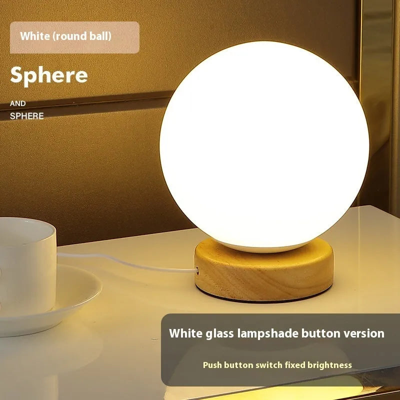 Nordic solid wood flower-shaped USB table lamp showing touch dimming and choice of cube or cylinder white light shapes.