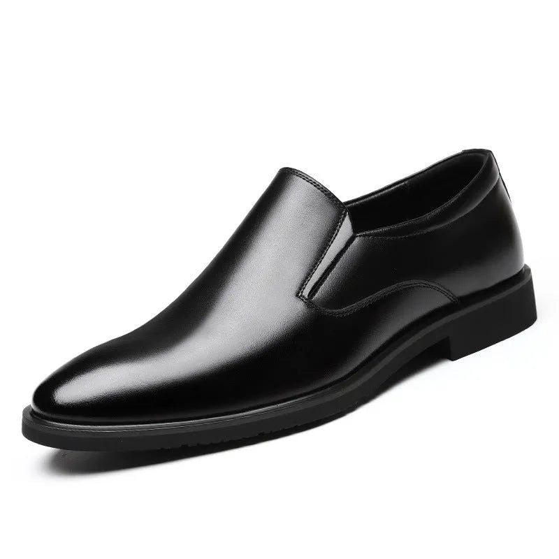 Men's black business casual slip-on leather shoes with a low-top design and rubber sole