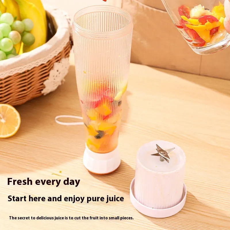 Portable electric juicer blender 400ml USB rechargeable white with cup and lid
