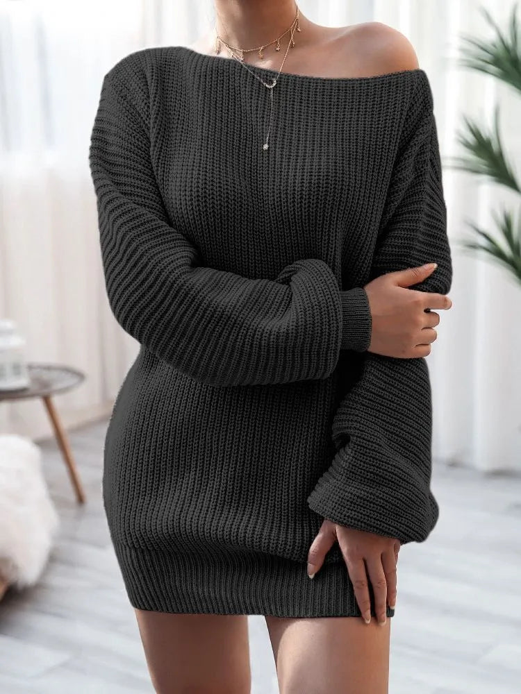 Women's knitted sweater dress with lantern sleeves in solid colour, medium length pullover design