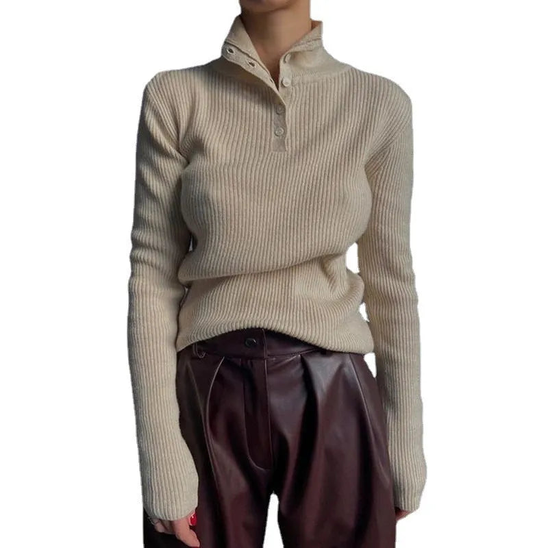 Retro single-breasted pullover sweater with half turtleneck in slim fit design