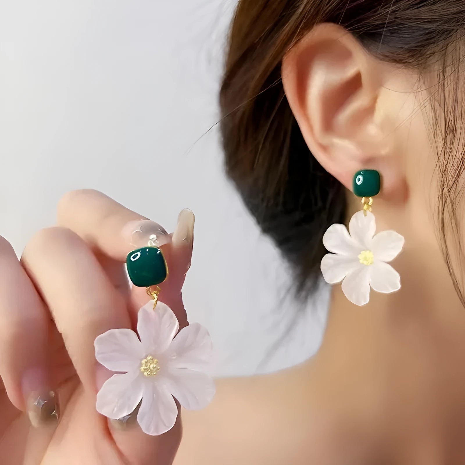 Dark green needle flowers sweet alloy earrings for women with floral dangle drop design