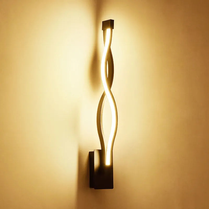 LED aluminum wave wall light 16W with black finish and warm light effect