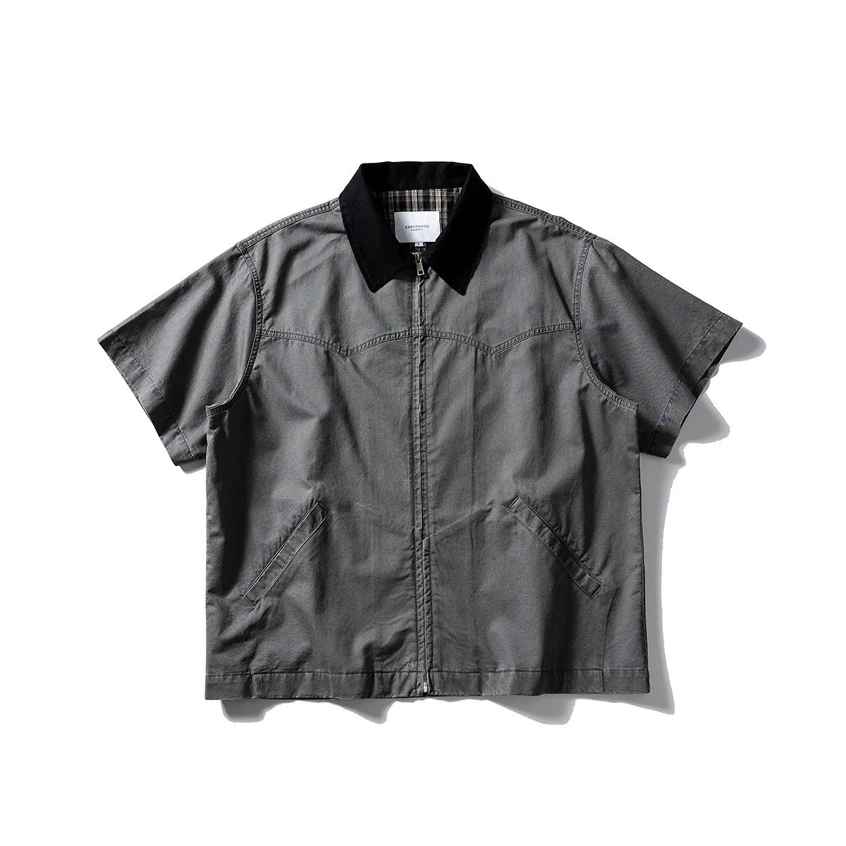 Men's washed overalls shirt with short sleeves in khaki and grey colour options