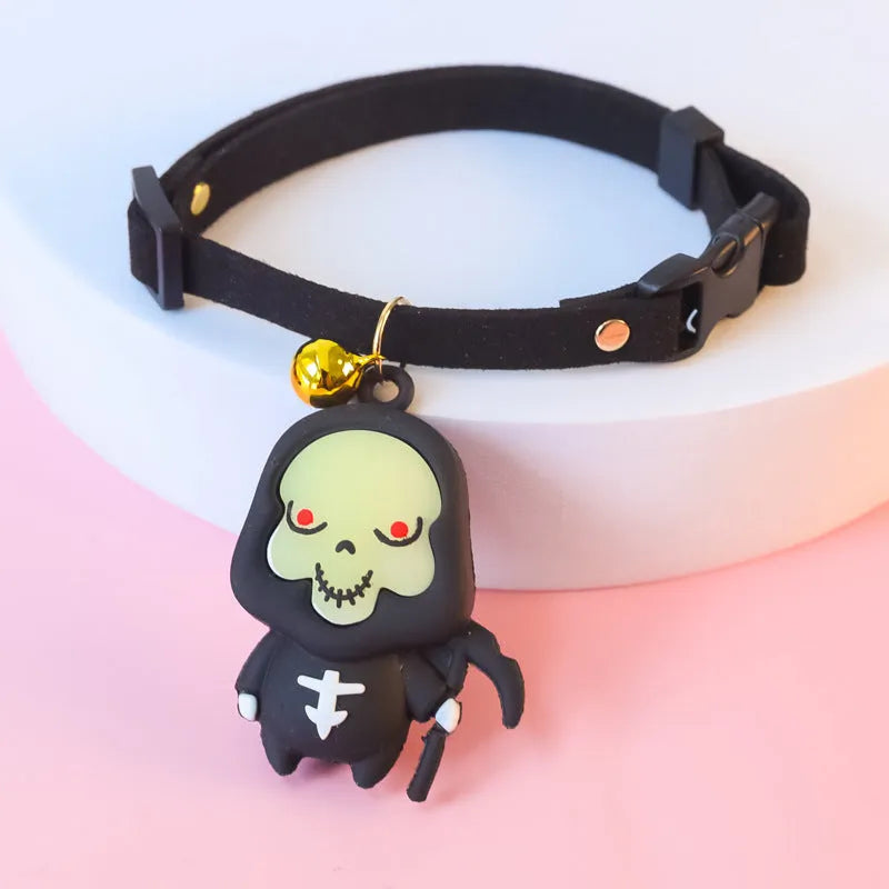 Halloween pet collar decoration with cartoon pattern in three designs including luminous options, sized XS to L for dogs and cats