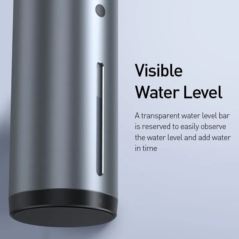 Black aluminium alloy car diffuser humidifier with USB connection for air purification and aromatherapy