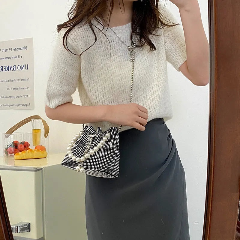 Women's diamond pattern PU leather crossbody bucket bag with western chain strap in choice of colours
