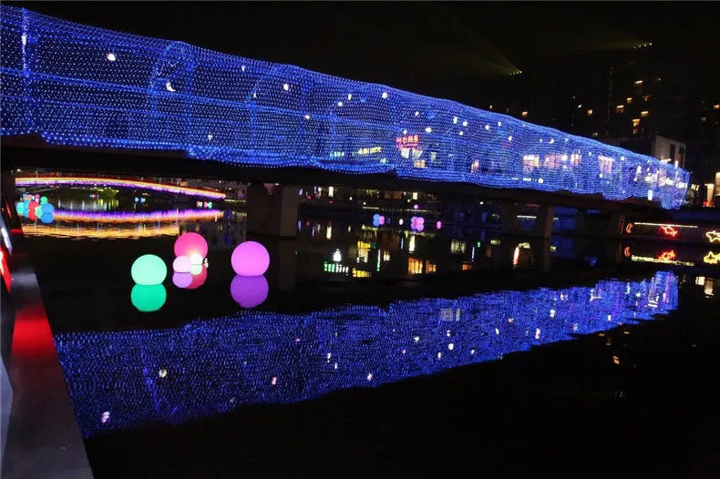 Outdoor fishnet LED string lights 3x2m 192 LEDs IP44 dimmable warm white Christmas decoration