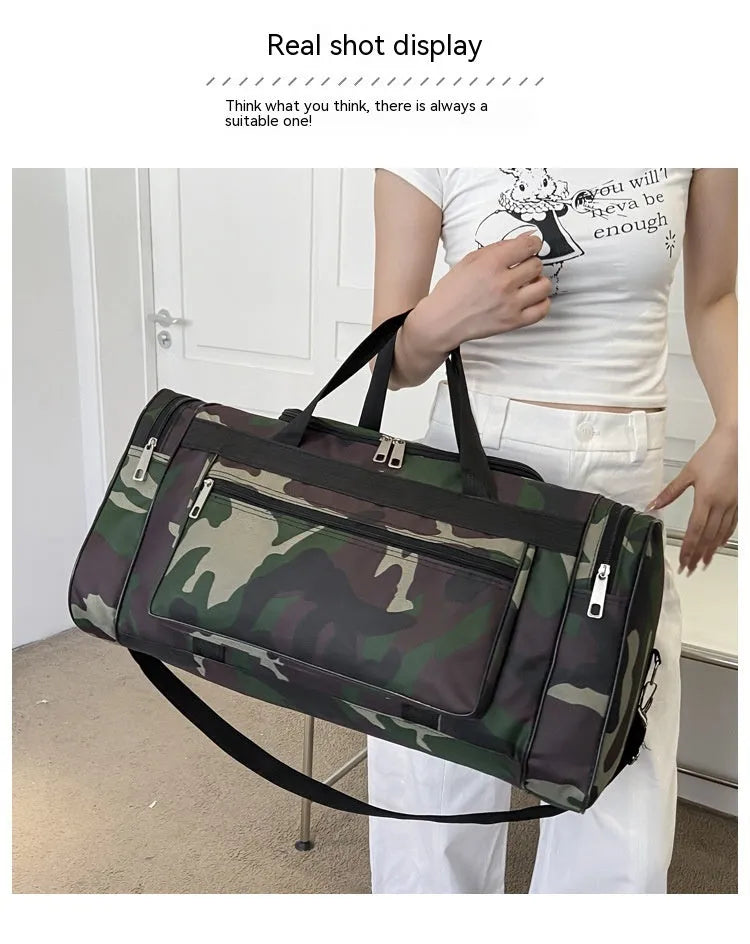Camouflage pattern luggage bag with waterproof fabric and stripes detailing