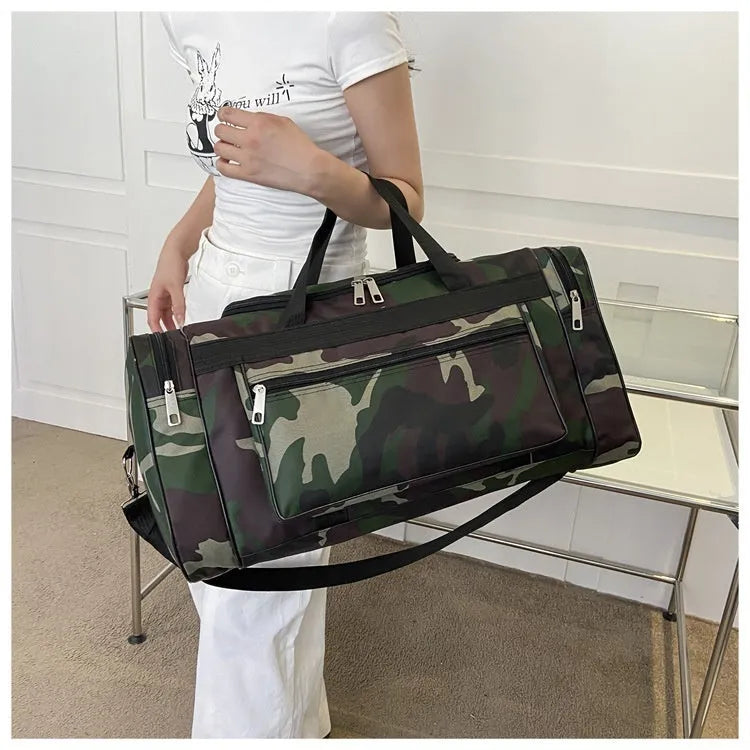 Camouflage pattern luggage bag with waterproof fabric and stripes detailing
