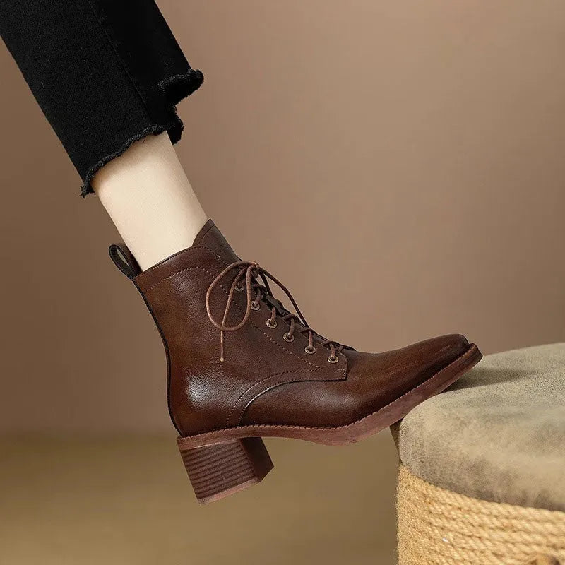 Women's black pointed-toe short tube boots with 5.5cm heel and 13cm shaft