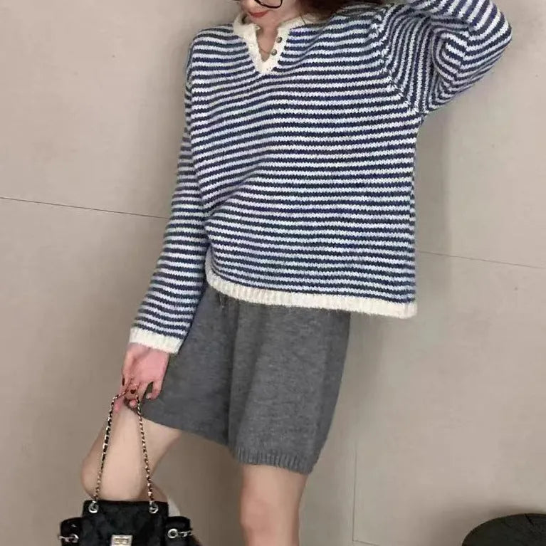 Women's blue stripe cashmere pullover sweater with loose retro style